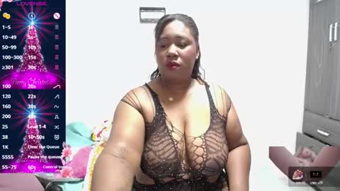 Snapshot of thickebonymilf chatting on January 15, 2026, 3:22 am XIOMARA online show from January 15, 2026, 3:22 am