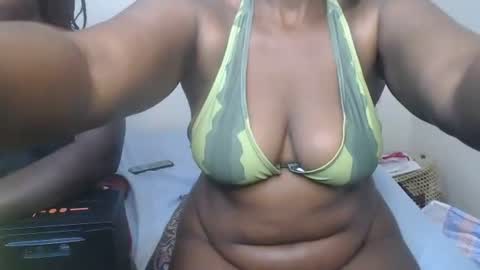 thicky_rue2 online show from July 19, 2026, 12:20 pm