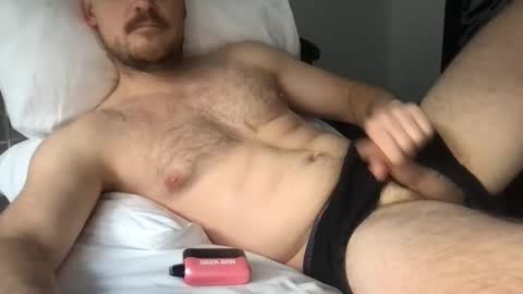 thierrinho8148 online show from February 1, 2026, 9:02 pm