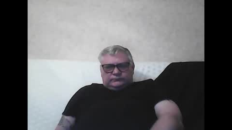 Snapshot of thierrysymp chatting on December 17, 2024, 5:47 pm Thierrysymp online show from December 17, 2024, 5:47 pm