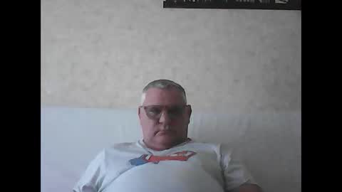 Snapshot of thierrysymp chatting on October 12, 2025, 9:41 am Thierrysymp online show from October 12, 2025, 9:41 am