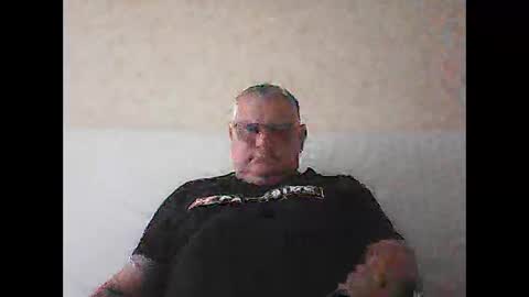 Snapshot of thierrysymp chatting on October 13, 2025, 3:34 pm Thierrysymp online show from October 13, 2025, 3:34 pm