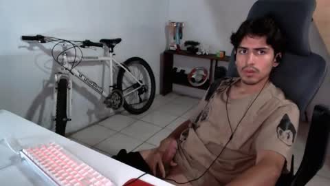 Snapshot of thieves_us chatting on October 2, 2025, 6:48 pm thieves_us online show from October 2, 2025, 6:48 pm