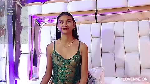 Snapshot of thin_eva chatting on January 24, 2025, 8:13 am Eva online show from January 24, 2025, 8:13 am