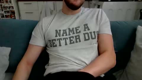 Snapshot of thinboy2 chatting on November 15, 2025, 11:51 am Thinboy2 online show from November 15, 2025, 11:51 am