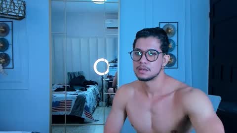 Snapshot of thirstmen_ chatting on October 10, 2025, 1:43 pm MICHAEL AND CRISS online show from October 10, 2025, 1:43 pm