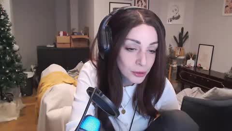 Sarra Rhies online show from January 2, 2025, 6:45 pm