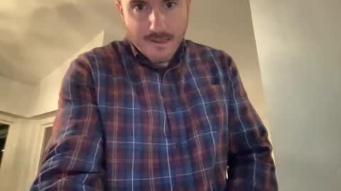 Snapshot of thisbigjewishdick chatting on February 19, 2026, 2:40 am This Big Jewish Dick online show from February 19, 2026, 2:40 am