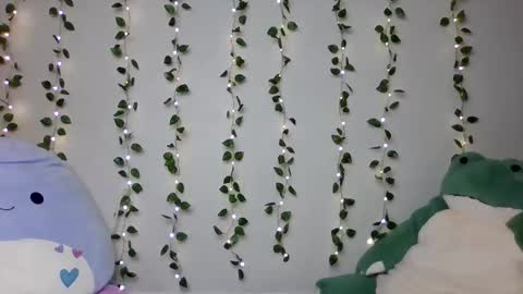 thistlefernsby online show from January 7, 2026, 7:38 pm