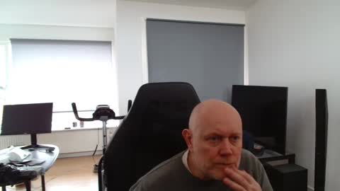 thomas315627 online show from March 25, 2026, 11:49 am