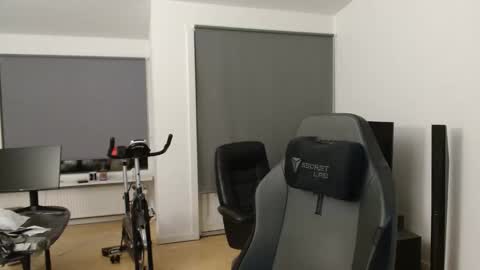 thomas315627 online show from March 28, 2026, 10:42 pm