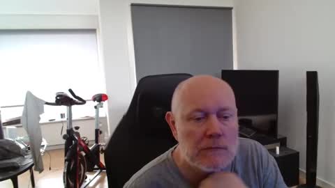 Snapshot of thomas315627 chatting on May 22, 2026, 7:37 am thomas315627 online show from May 22, 2026, 7:37 am