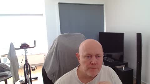 Snapshot of thomas315627 chatting on May 24, 2026, 2:22 pm thomas315627 online show from May 24, 2026, 2:22 pm
