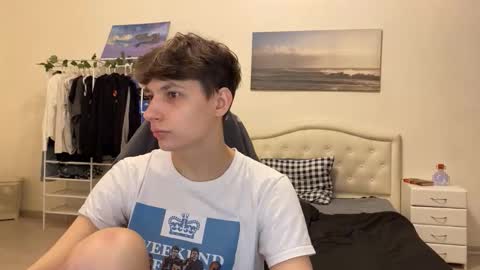 Snapshot of thomas617826 chatting on October 2, 2025, 8:38 pm Thomas Hill online show from October 2, 2025, 8:38 pm