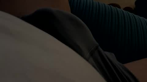 thomas_b7 online show from April 9, 2026, 7:08 pm