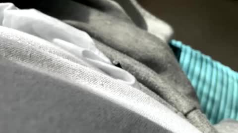 thomas_b7 online show from April 10, 2026, 2:44 pm