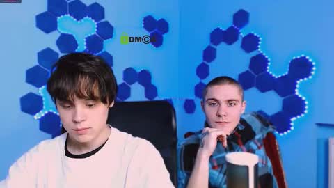 thomas_crow online show from November 30, 2025, 10:08 am