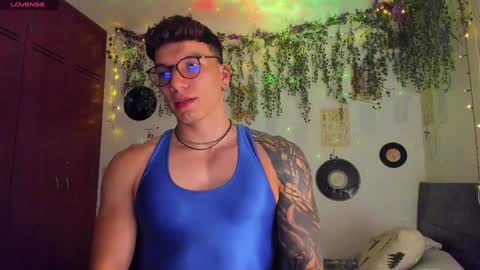 Snapshot of thomas_fuckboy chatting on January 25, 2025, 6:55 am Thomas Grey online show from January 25, 2025, 6:55 am