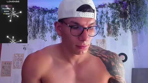 Snapshot of thomas_fuckboy chatting on February 26, 2025, 3:41 pm Thomas Grey online show from February 26, 2025, 3:41 pm