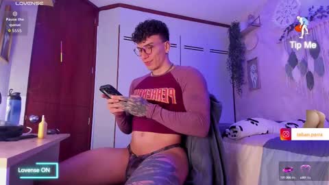 Snapshot of thomas_fuckboy chatting on September 28, 2025, 3:01 am Thomas Grey online show from September 28, 2025, 3:01 am