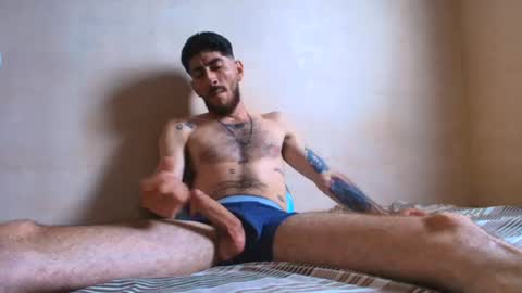 thomas_ks11 online show from July 12, 2026, 8:11 pm