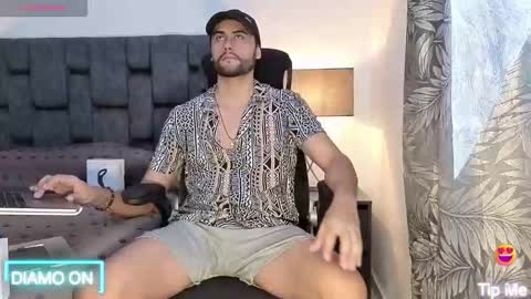 Thomas online show from October 5, 2025, 3:32 pm