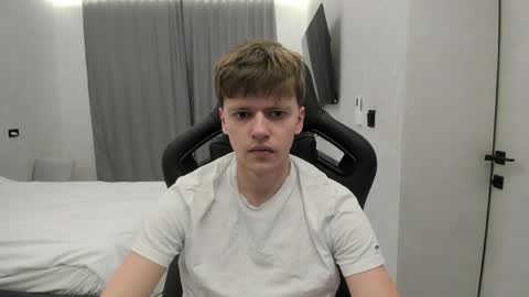 Tomas online show from March 26, 2026, 8:03 pm