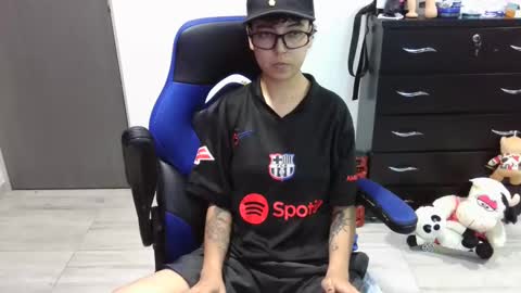 VALERIA online show from November 24, 2025, 1:05 am