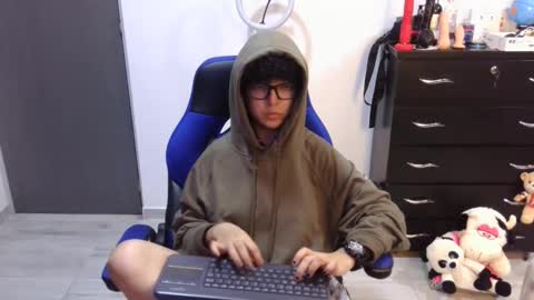 VALERIA online show from April 21, 2026, 9:39 pm