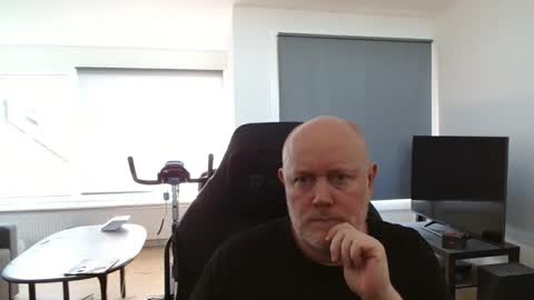 thomash32 online show from September 26, 2025, 12:53 pm