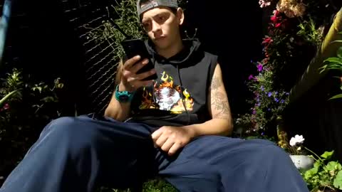 Snapshot of thomasjons chatting on June 30, 2026, 4:24 am thomasjons online show from June 30, 2026, 4:24 am