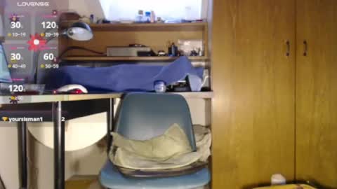 Snapshot of thomasleiber chatting on December 3, 2024, 12:06 pm Thomas online show from December 3, 2024, 12:06 pm