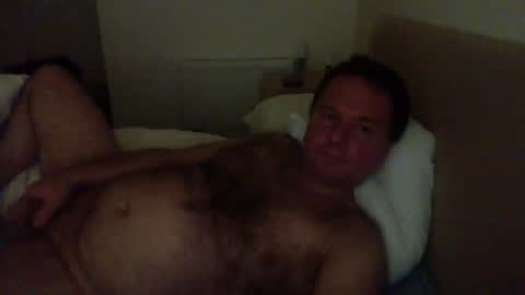 Tom online show from April 2, 2026, 10:18 pm