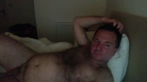 Snapshot of thomaspol chatting on June 17, 2026, 10:32 pm Tom online show from June 17, 2026, 10:32 pm