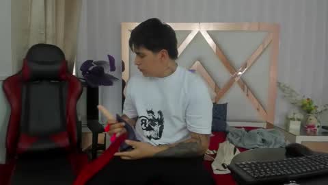 Snapshot of thomasthund chatting on January 12, 2026, 1:27 pm thomasthund online show from January 12, 2026, 1:27 pm