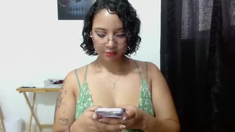 thompson ari online show from May 5, 2026, 4:59 pm