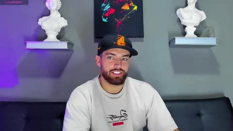 Snapshot of thor_evans chatting on October 2, 2025, 12:06 am thor_evans online show from October 2, 2025, 12:06 am