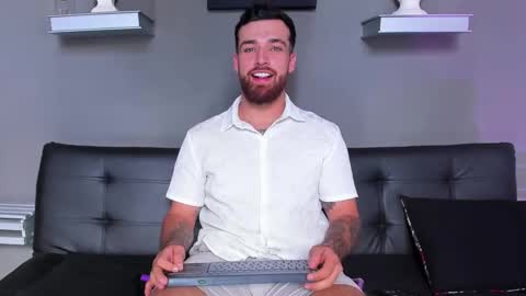 Snapshot of thor_evans chatting on October 15, 2025, 7:14 pm thor_evans online show from October 15, 2025, 7:14 pm