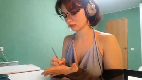 Snapshot of thorashortle chatting on October 25, 2025, 2:35 pm Grace online show from October 25, 2025, 2:35 pm