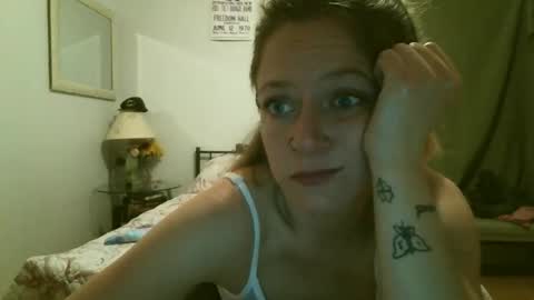 throatbabi34 online show from November 18, 2025, 1:33 am