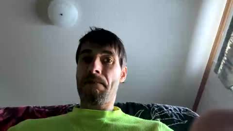 Snapshot of throbbing8585 chatting on February 2, 2026, 1:32 pm throbbing8585 online show from February 2, 2026, 1:32 pm