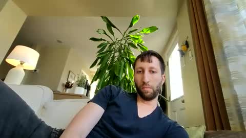 throwawayafteruse20202 online show from April 14, 2026, 10:49 pm