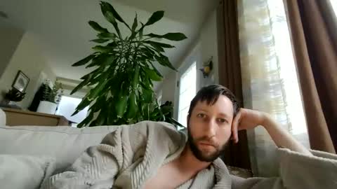 Snapshot of throwawayafteruse20202 chatting on May 18, 2026, 12:44 pm throwawayafteruse20202 online show from May 18, 2026, 12:44 pm