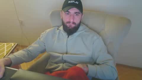 Snapshot of thug__ chatting on December 23, 2024, 3:07 am HugeJuicy online show from December 23, 2024, 3:07 am