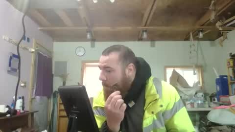 Snapshot of thunderjacker chatting on April 4, 2026, 7:44 pm The Pen is Mightier than Sword online show from April 4, 2026, 7:44 pm