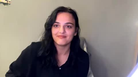 Snapshot of tiameakin chatting on October 9, 2025, 7:50 am Mary online show from October 9, 2025, 7:50 am