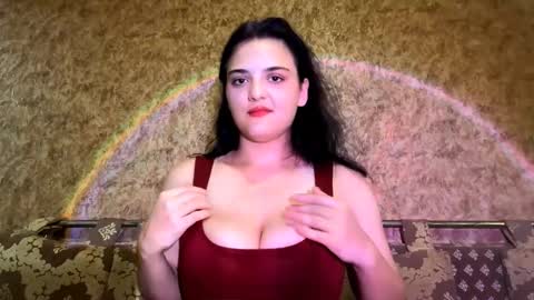 Snapshot of tiameakin chatting on October 26, 2025, 9:26 am Mary online show from October 26, 2025, 9:26 am