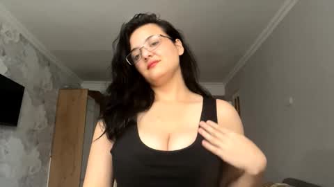 Mary online show from November 15, 2025, 10:45 am