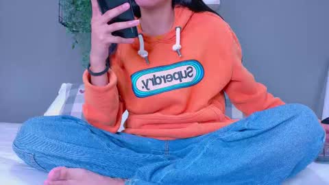 Snapshot of tiana_cinnamon chatting on September 18, 2025, 7:49 pm TIANA online show from September 18, 2025, 7:49 pm