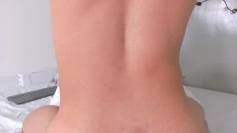 Snapshot of tiana_cinnamon chatting on October 25, 2025, 7:41 pm TIANA online show from October 25, 2025, 7:41 pm